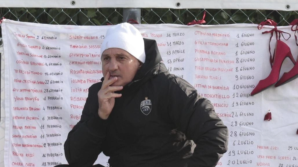 Lamberto Magrini è soddisfatto del pareggio, ma si rammarica per le condizioni del campo. Vuole trovare una soluzione, anche sintetica, per evitare che la squadra sia penalizzata. Ruota i giocatori tenendo conto delle loro condizioni. Non è soddisfatto dell'arbitraggio.