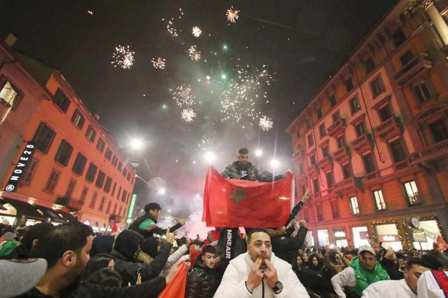 Festeggiamenti a Milano (Ansa)