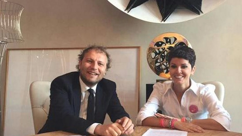 Luca Lotti con Carlotta Filardi (foto via twitter)