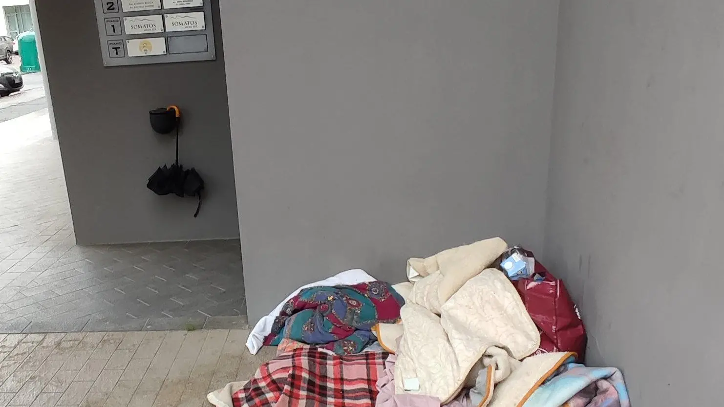 "Dormitorio in via Torelli, quella è proprietà privata" "Dormitorio in via Torelli, quella è proprietà privata"