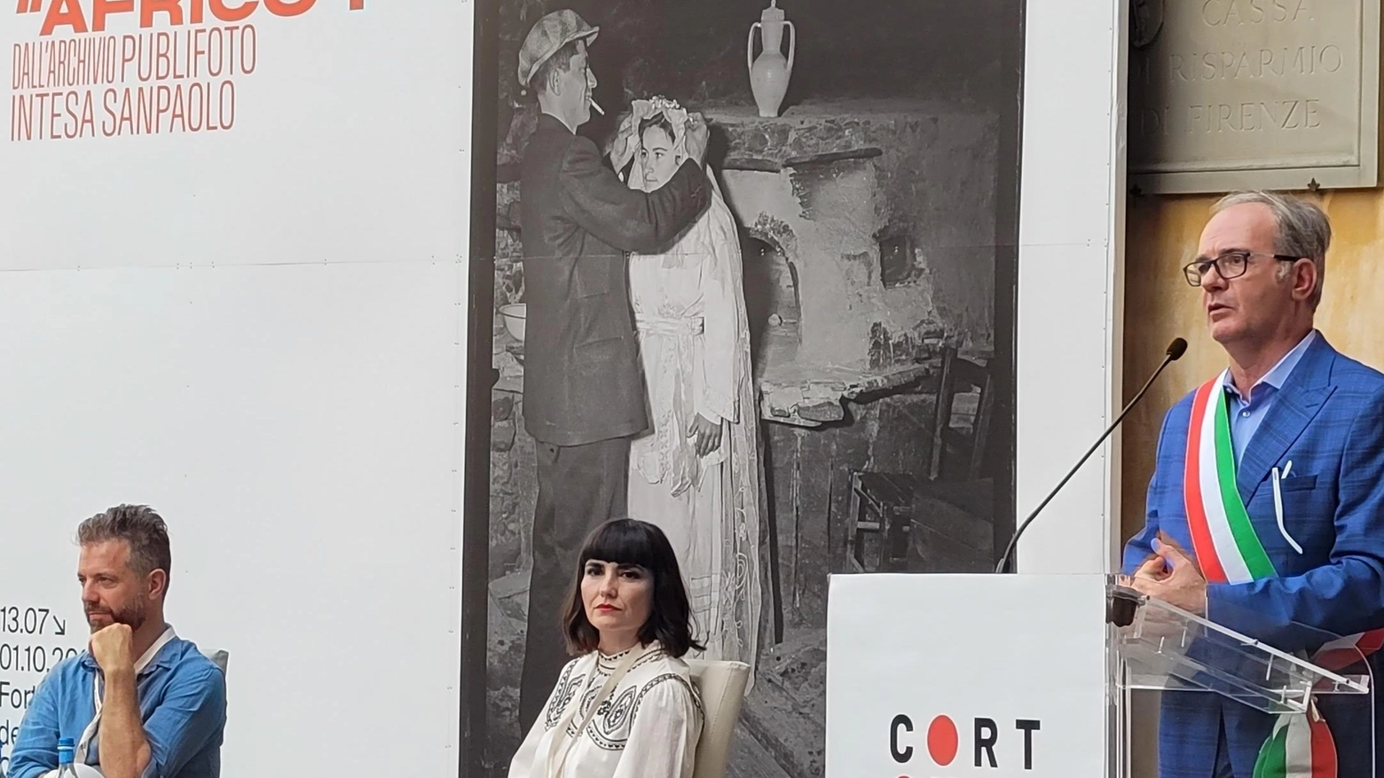 La rivoluzione dei clic  Sipario su On the Move  Cortona e le fotografie  Scatti di trenta artisti