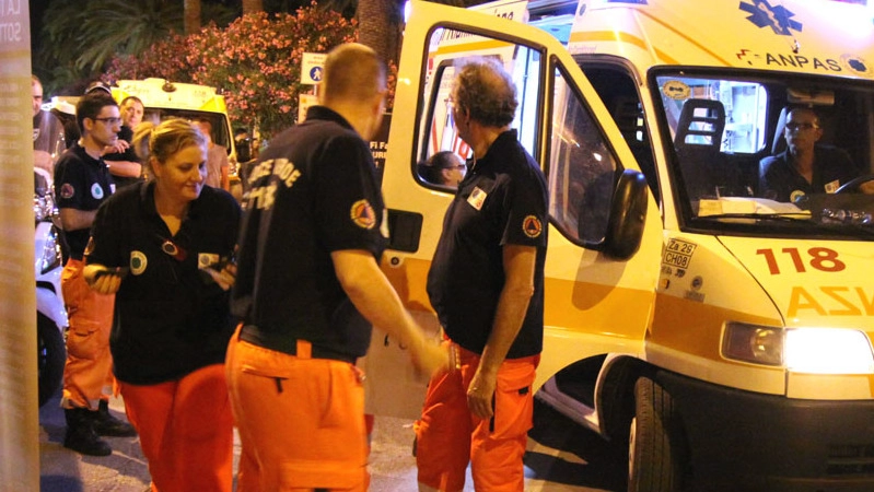 Una squadra di soccorritori in azione (foto d’archivio) Una squadra di soccorritori in azione (foto d’archivio)