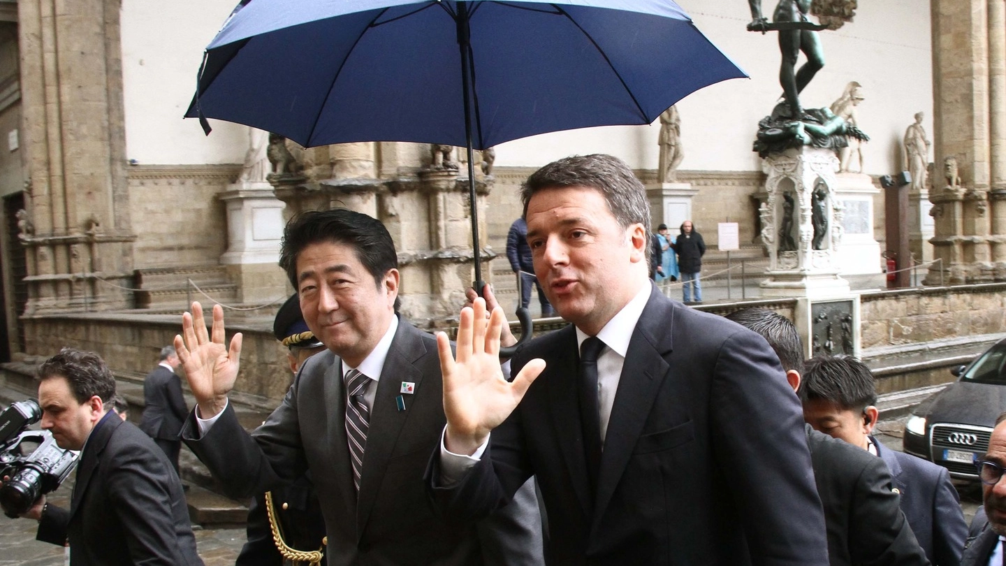 Renzi con Shinzo Abe (New Press Photo)