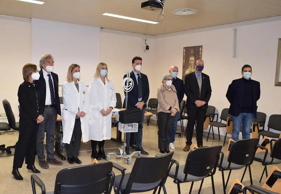 Donato un respiratore all’ospedale