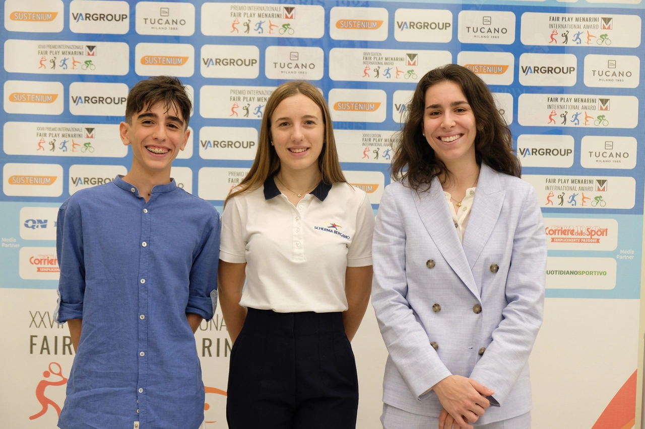 I vincitori del Premio Fair Play Menarini categoria "Giovani", da sinistra verso destra: Giorgio Pietro Torrisi, Mariaclotilde Adosini ed Emilia Rossatti