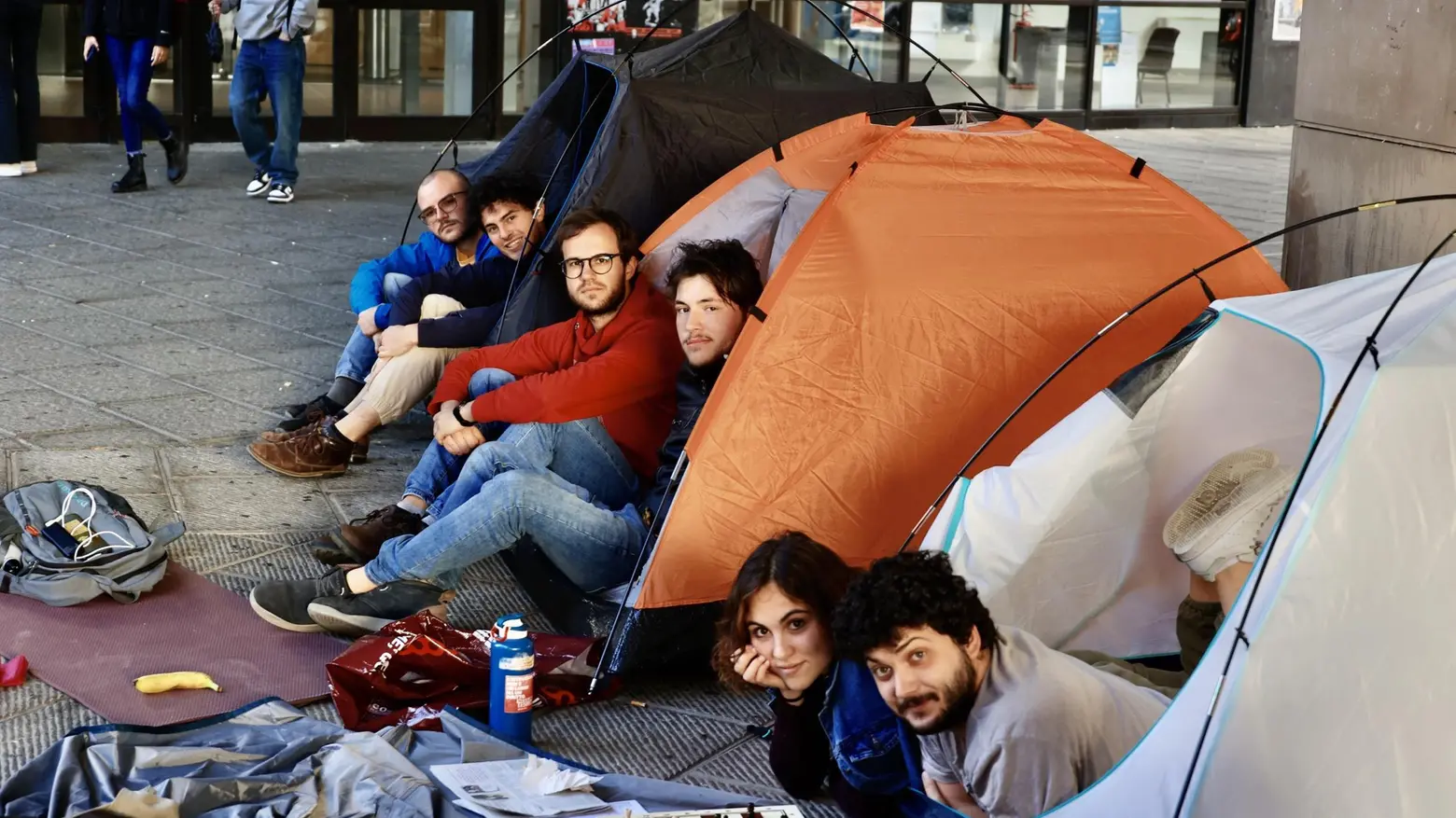 "Pochi alloggi e troppo cari" Universitari tornano in piazza "Pochi alloggi e troppo cari" Universitari tornano in piazza