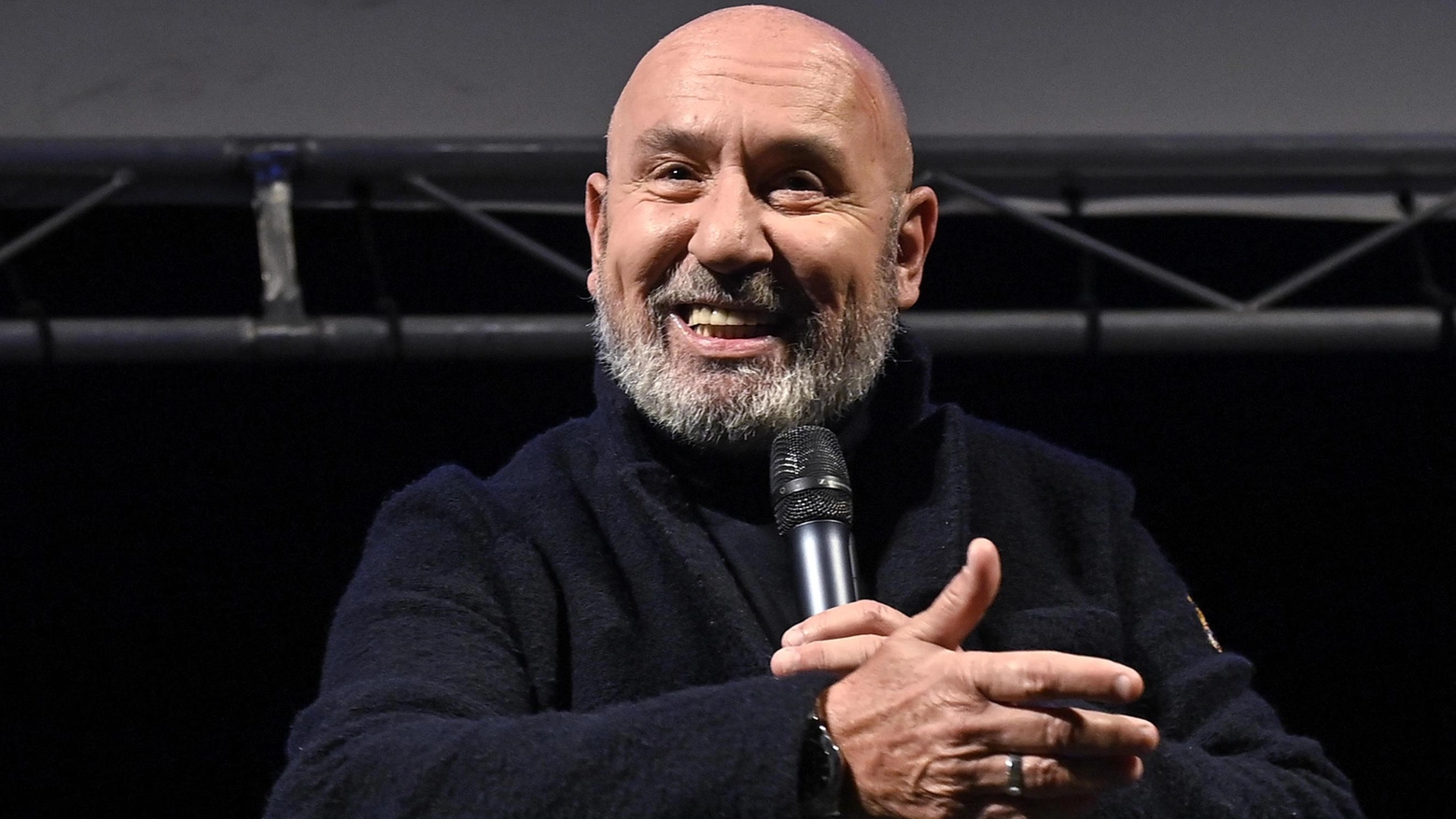 Polemiche sullo show annullato La sindaca difende la città: "Caro Battista, ora si scusi con noi" Polemiche sullo show annullato La sindaca difende la città: "Caro Battista, ora si scusi con noi"