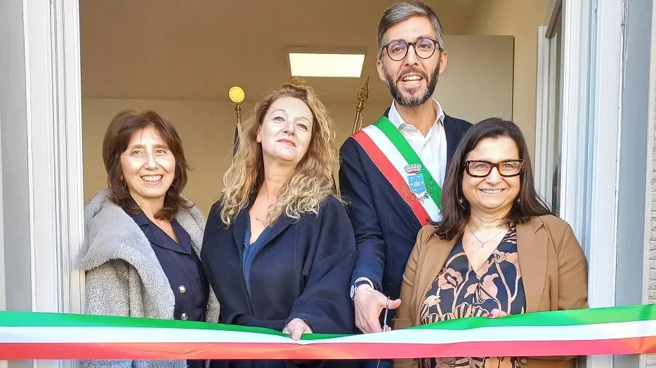 Apre il centro civico al Poggetto  E ospita il primo Caffè Alzheimer