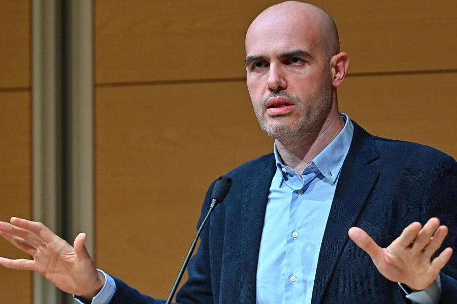 Dario Fabbri (43 anni), giornalista e analista geopolitico Dirige Domino