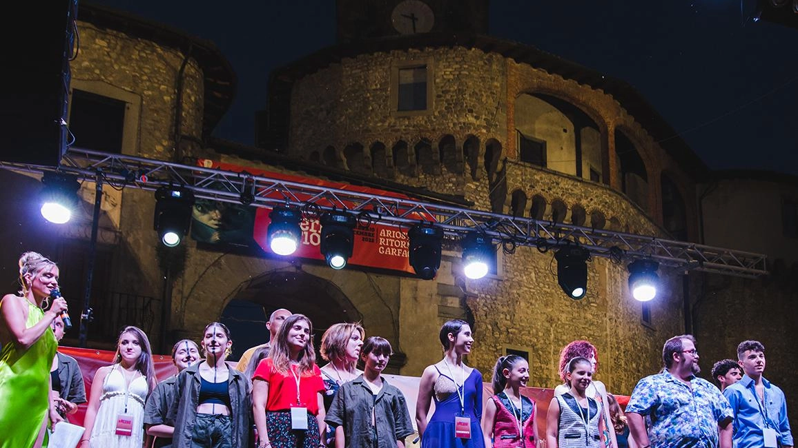 Torna Garfagnana’s Got Talent Dal canto al ballo e la musica La grande serata in piazza Torna Garfagnana’s Got Talent Dal canto al ballo e la musica La grande serata in piazza