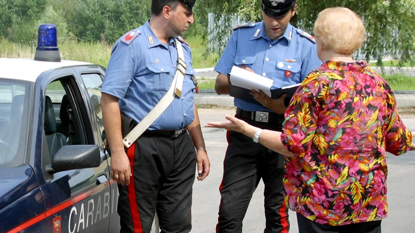 La truffa è stata subito denunciata ai carabinieri che stanno indagando (foto d’archivio)