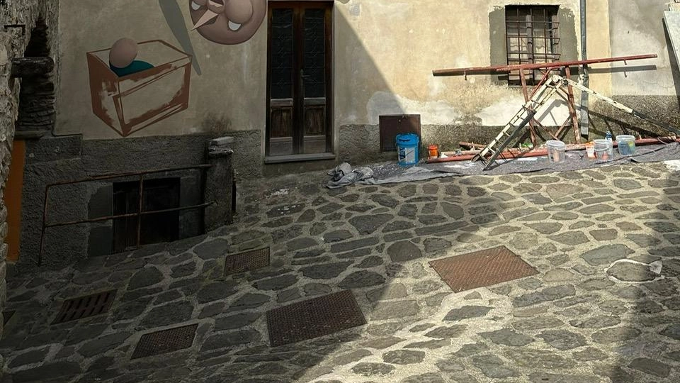 Da Pascoli all’arte urbana con murales in tutta la Garfagnana Da Pascoli all’arte urbana con murales in tutta la Garfagnana