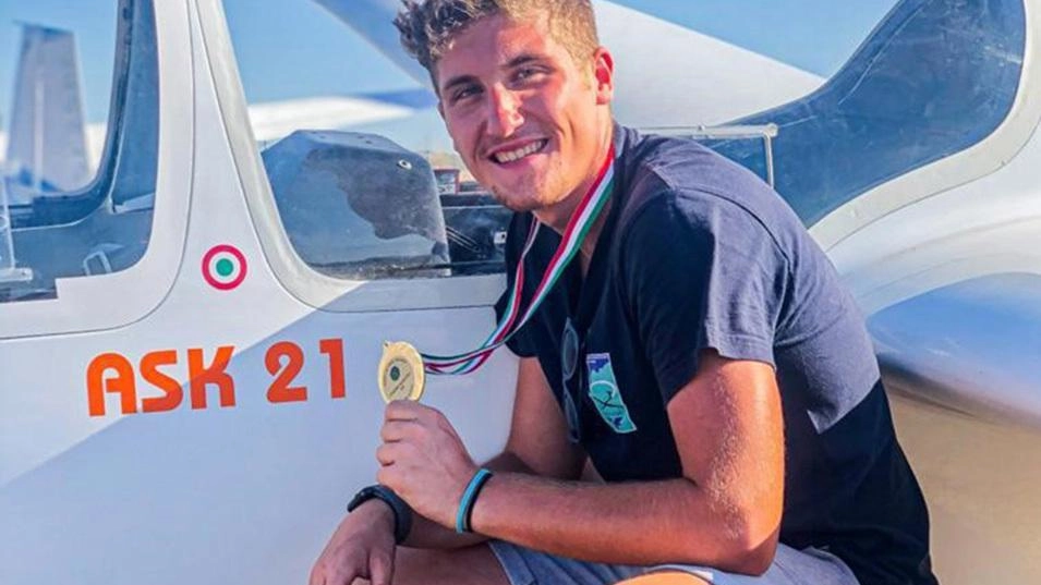 Dal nuoto alla pallavolo. Lo sport in nome di Giak Dal nuoto alla pallavolo. Lo sport in nome di Giak