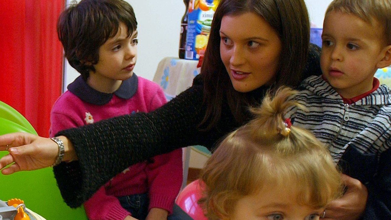 Scuola, sos per i tagli Iscrizioni in calo a Strà per la perdita del bus L’appello dei genitori Scuola, sos per i tagli Iscrizioni in calo a Strà per la perdita del bus L’appello dei genitori