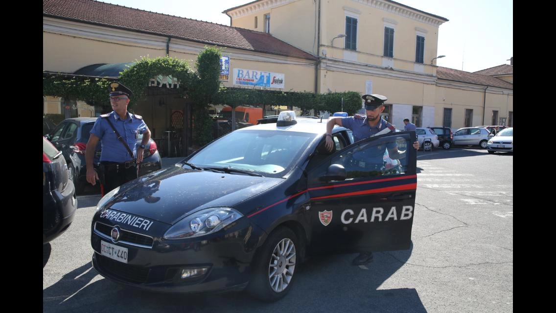 Una pattuglia dei carabinieri di Sarzana