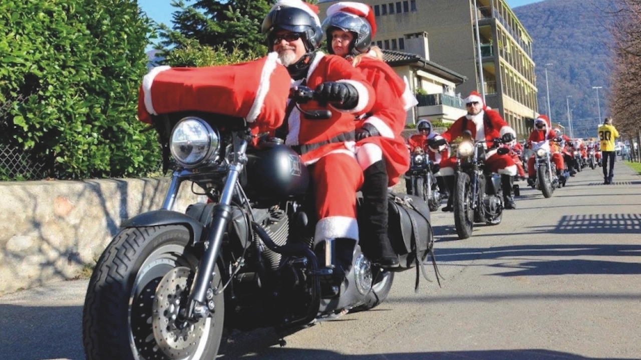 Babbi Natale in Harley