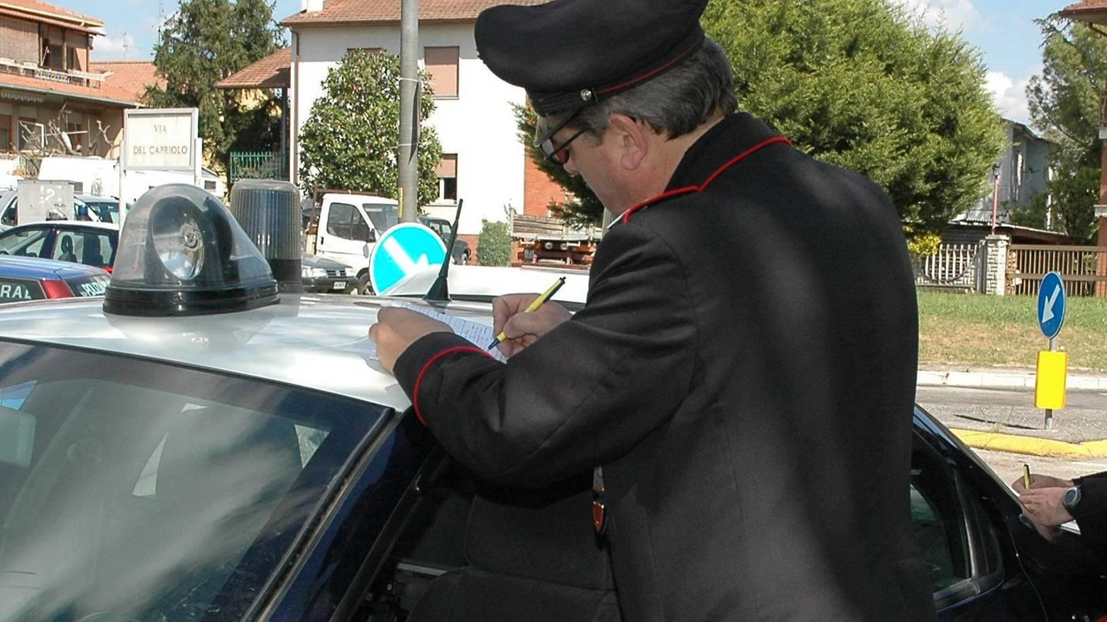 Un paese bersagliato dai furti I residenti sono esasperati "Ora un comitato per la sicurezza" Un paese bersagliato dai furti I residenti sono esasperati "Ora un comitato per la sicurezza"