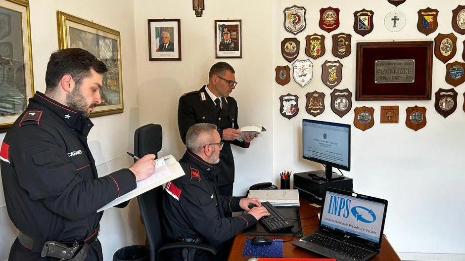 Furbetti del reddito di cittadinanza Nuovo blitz: scattano 26 denunce Accuse su oltre 130mila euro Furbetti del reddito di cittadinanza Nuovo blitz: scattano 26 denunce Accuse su oltre 130mila euro