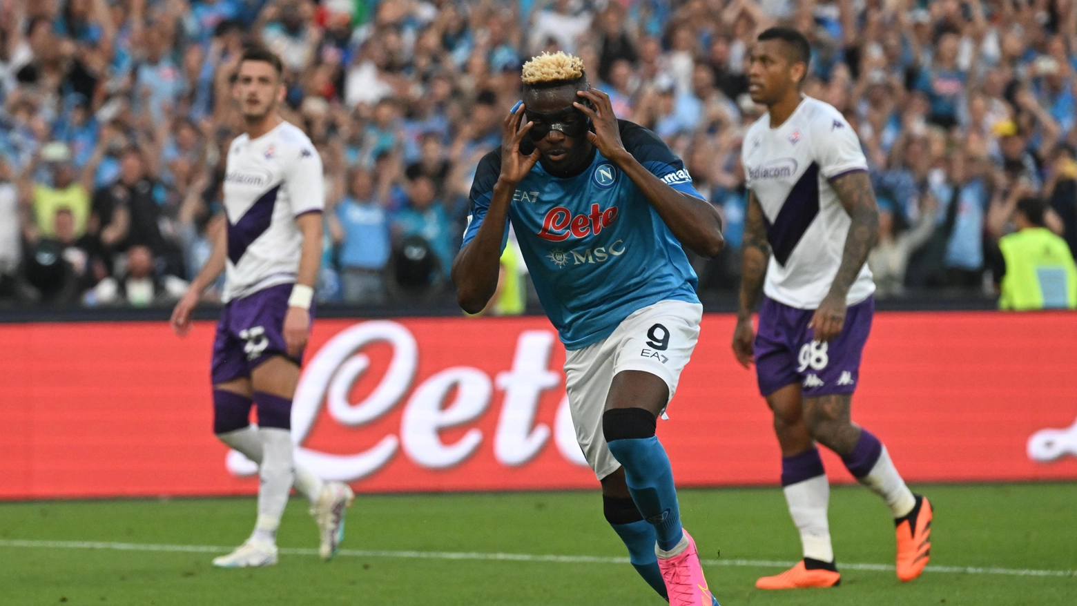 Napoli-Fiorentina, Osimhen festeggia (Ansa)