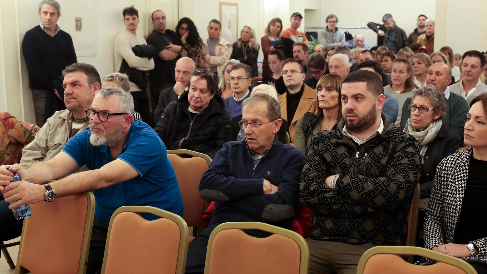 Escalation di spaccate e violenze. Comitati e commercianti uniti:: "Vogliamo le ronde dei militari" Escalation di spaccate e violenze. Comitati e commercianti uniti:: "Vogliamo le ronde dei militari"