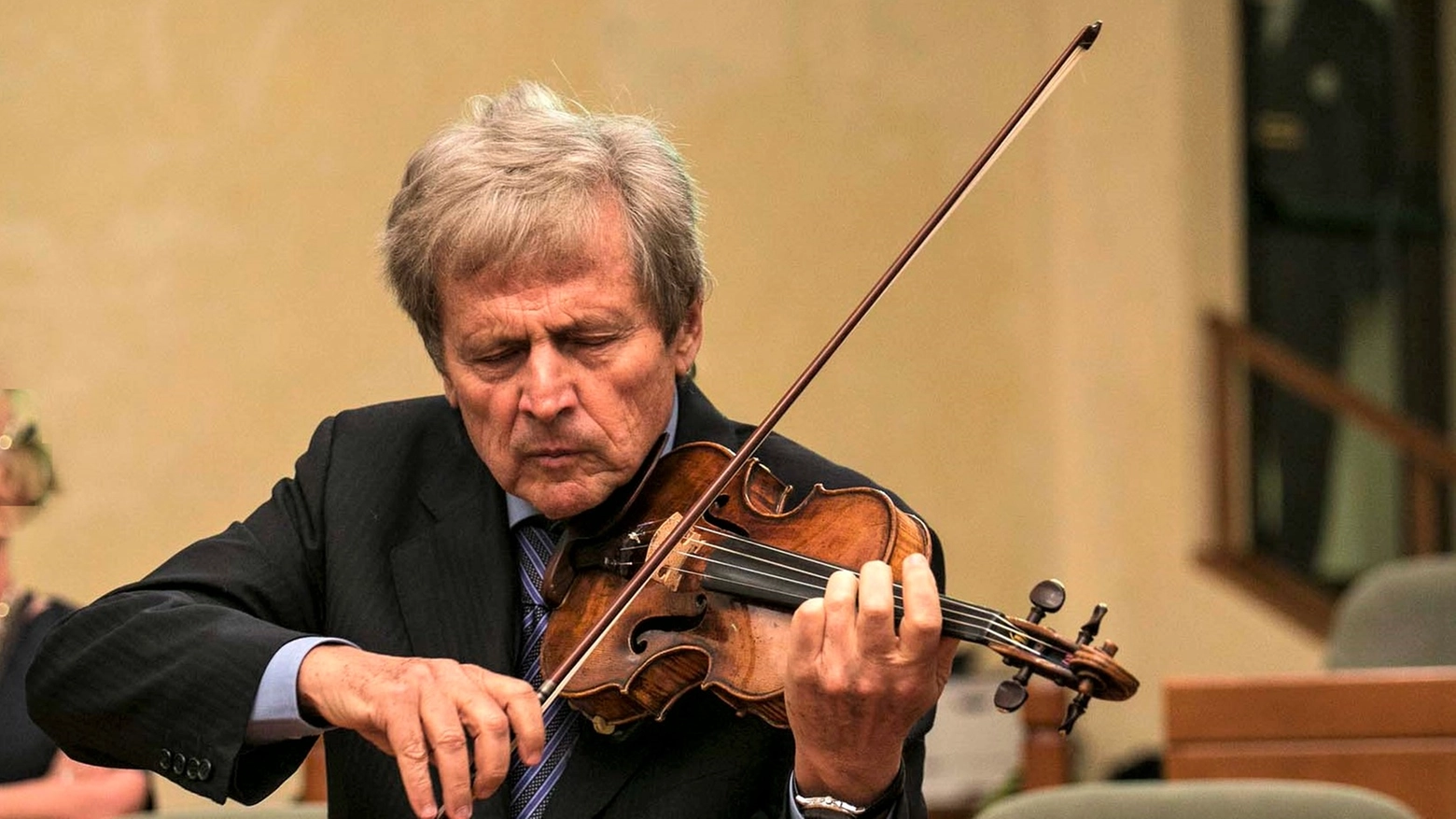 Il noto violinista protagonista venerdì 6 aprile accompagnato dal pianista Andrea Bacchetti per presentare 'Note d'Europa'