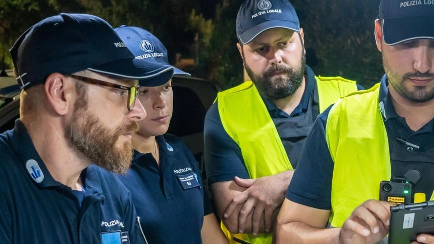 Le ordinanze anti-malamovida. Stop vendita di alcol da asporto in tutta l’area della Stazione Le ordinanze anti-malamovida. Stop vendita di alcol da asporto in tutta l’area della Stazione