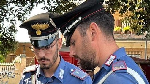 Sorpresi a smurare la cassaforte Sorpresi a smurare la cassaforte