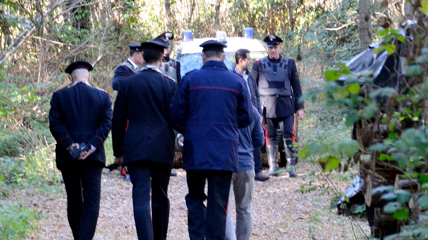 Le indagini dei carabinieri a Vitiana (foto Borghesi)