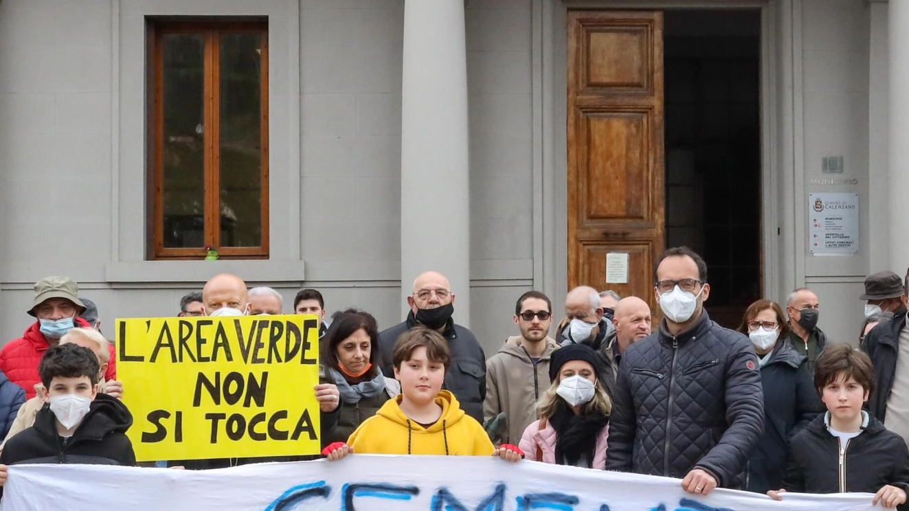 "Non arrivano più soldi per i progetti Pnrr? Iniziamo a fermare le case di via Pertini" "Non arrivano più soldi per i progetti Pnrr? Iniziamo a fermare le case di via Pertini"