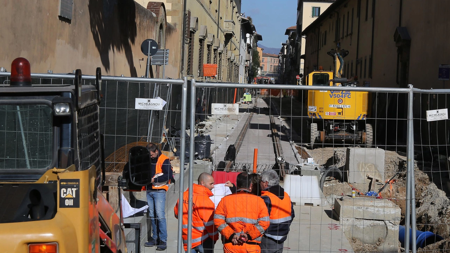 Cantieri della tramvia in centro I lavori di via Cavour si allargano ma la viabilità stavolta non cambia Cantieri della tramvia in centro I lavori di via Cavour si allargano ma la viabilità stavolta non cambia