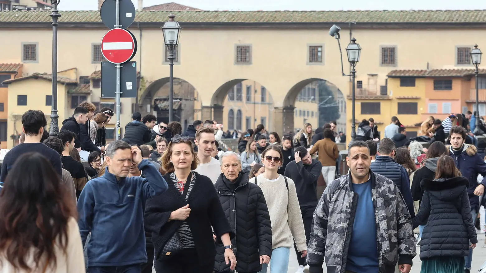 Firenze pronta alla sfida "Insieme ce la faremo L’ostacolo più alto? I tempi della burocrazia" Firenze pronta alla sfida "Insieme ce la faremo L’ostacolo più alto? I tempi della burocrazia"