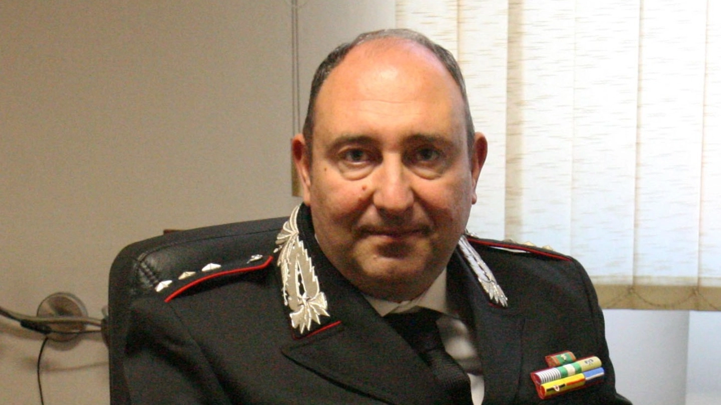 Il maggiore Michele Cataneo, comandante della compagnia carabinieri di Pontedera