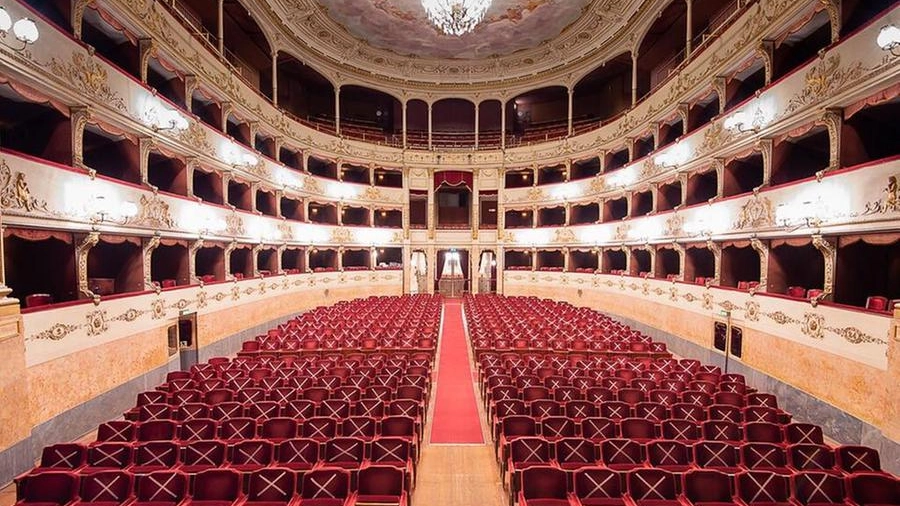 La platea vuota del Teatro della Pergola di Firenze