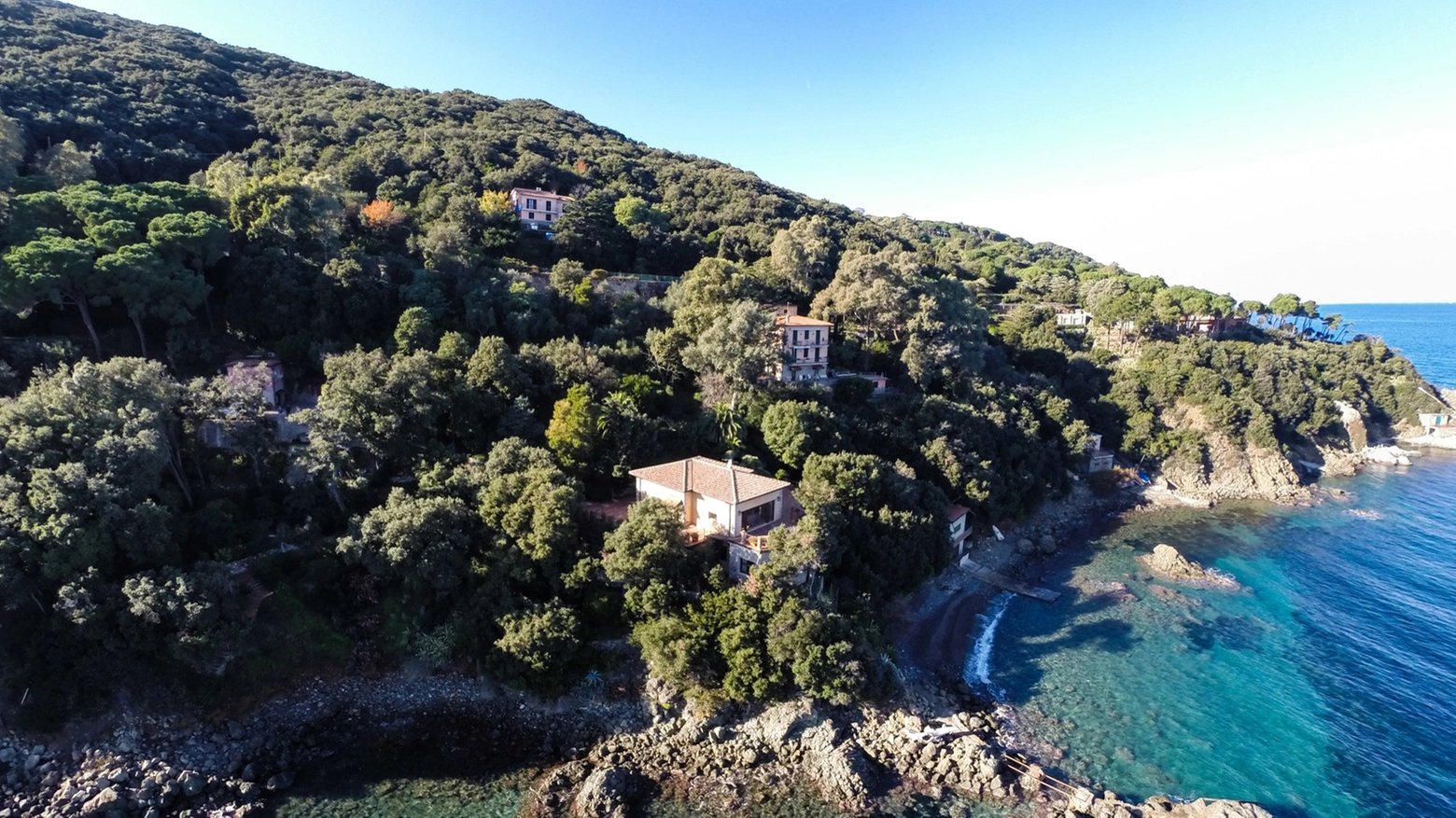 La villa da sogno in vendita all'Elba (ph. Lionard Luxury Real Estate)