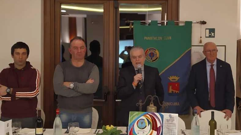 La febbre della bicicletta Strade a un passo dal cielo e nasce la ‘terra di biker’ La febbre della bicicletta Strade a un passo dal cielo e nasce la ‘terra di biker’
