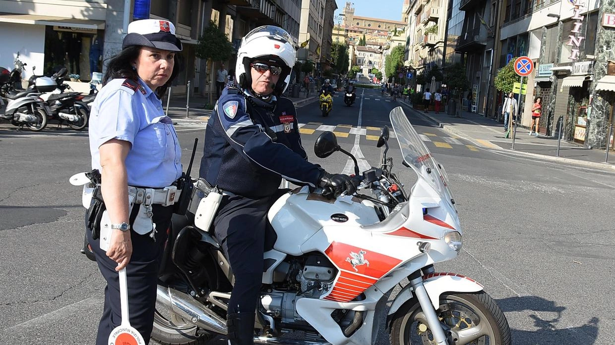 Residenti, domiciliati e società. Regole diverse per ogni categoria