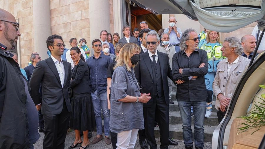 A Lajatico il funerale di Edi Aringhieri, mamma di Andrea Bocelli (foto Germogli)