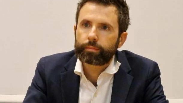 "Progetto obsoleto anacronistico e molto costoso" "Progetto obsoleto anacronistico e molto costoso"