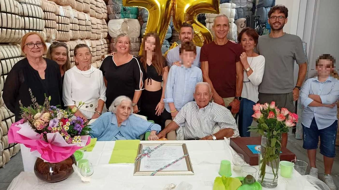 La festa di famiglia per i 75 anni di matrimonio di Bruno e Adriana