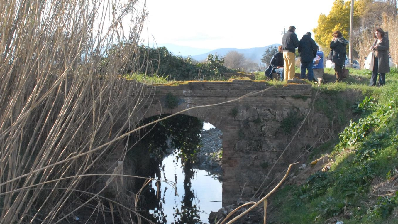 "Fosso Beveraggio Situazione invariata" "Fosso Beveraggio Situazione invariata"