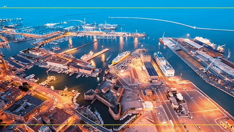 Porto di Livorno e Darsena Europa Porto di Livorno e Darsena Europa