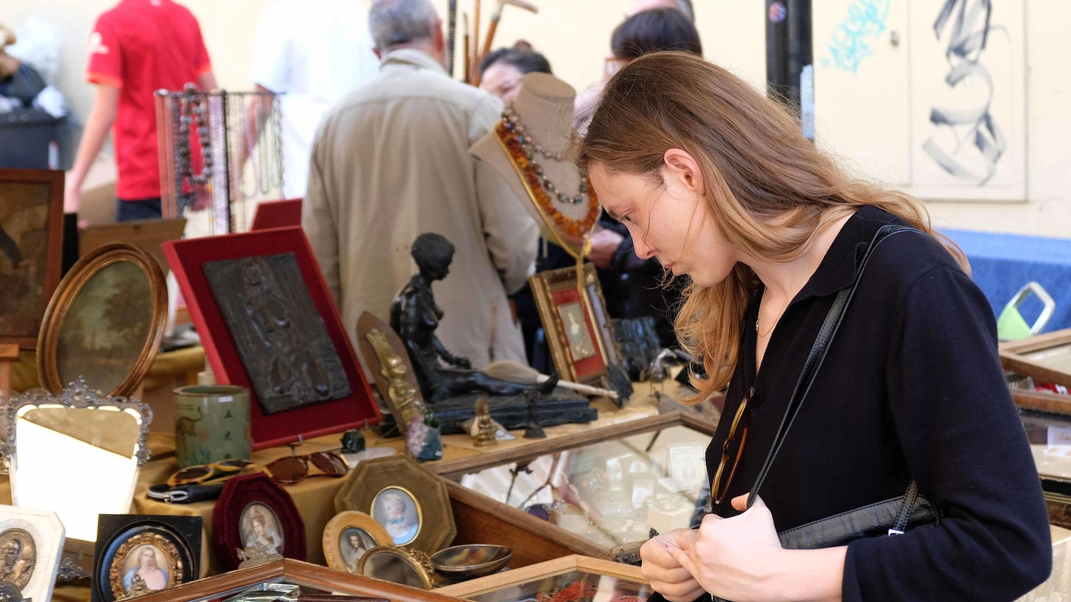 La Fiera vola: poi torrenti tra i banchi La bufera frena la tre giorni più attesa La Fiera vola: poi torrenti tra i banchi La bufera frena la tre giorni più attesa