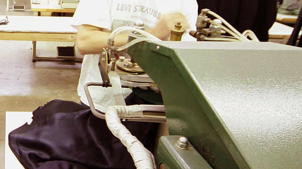 Stipendi bassi nel distretto tessile: "Adesso bisogna lavorare insieme" Stipendi bassi nel distretto tessile: "Adesso bisogna lavorare insieme"