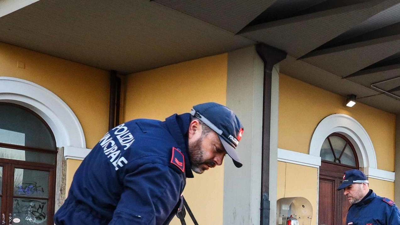 Stazione, degrado e insicurezza: "Misure contro i vandalismi. Non si può evitare il problema" Stazione, degrado e insicurezza: "Misure contro i vandalismi. Non si può evitare il problema"