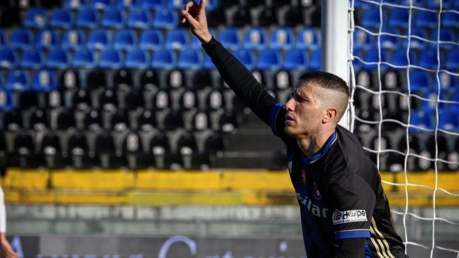 Il gol di Lisi che decise il match di andata (Foto Ufficio stampa Pisa SC)