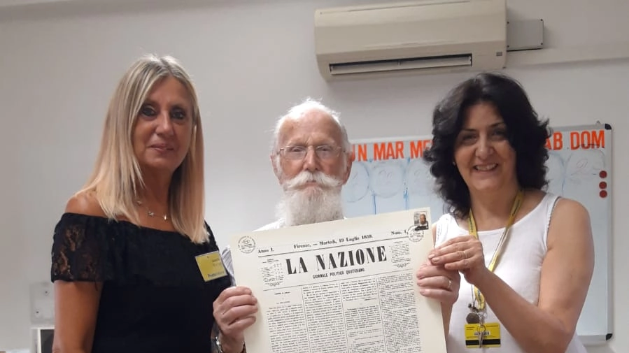 Sirio Bardelli al centro con, per Poste Italiane, Gloria Melani e Patrizia Manserra