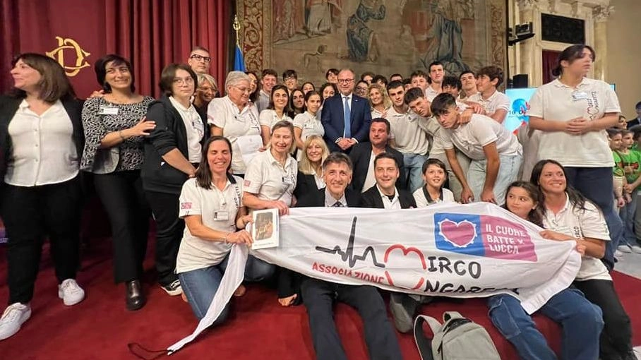 “Defibrillatore a scuola“. La “Mirco Ungaretti“ ospite a Roma alla Camera “Defibrillatore a scuola“. La “Mirco Ungaretti“ ospite a Roma alla Camera