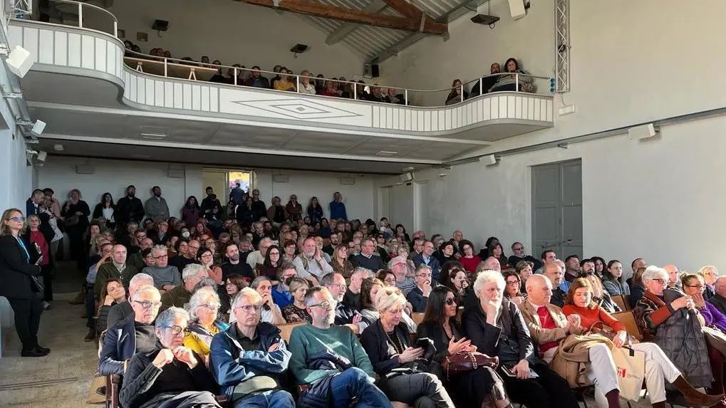 Tra presente e futuro Arte, editoria e teatro a “Pensavo Peccioli“ Tra presente e futuro Arte, editoria e teatro a “Pensavo Peccioli“