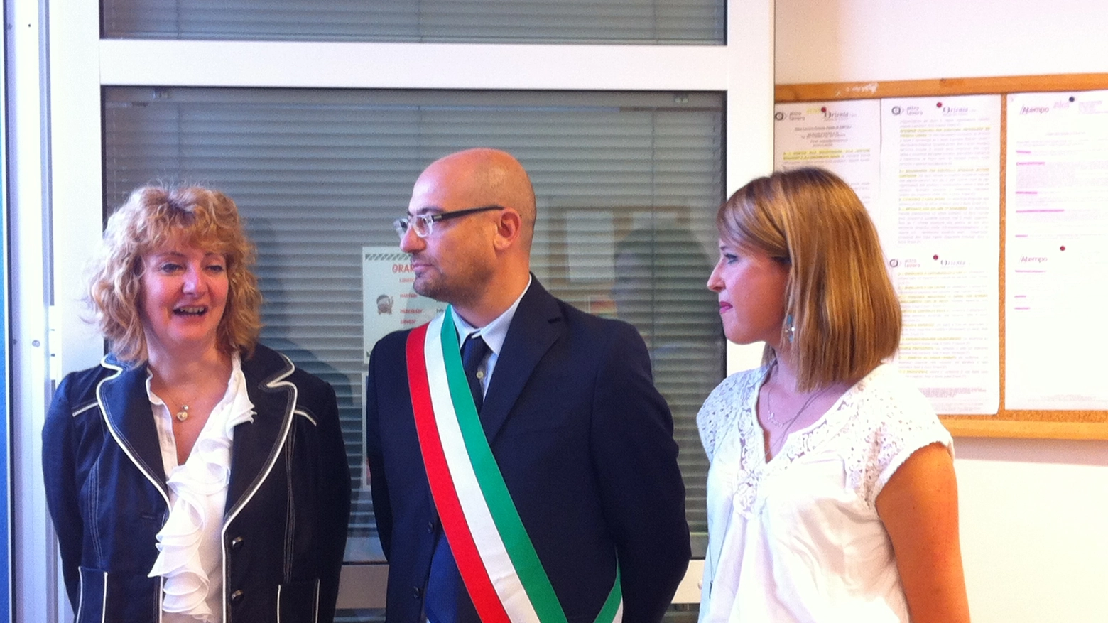 Orgogliosi il sindaco Simone Millozzi assieme a Beatrice Lippi e Cristiana Novelli