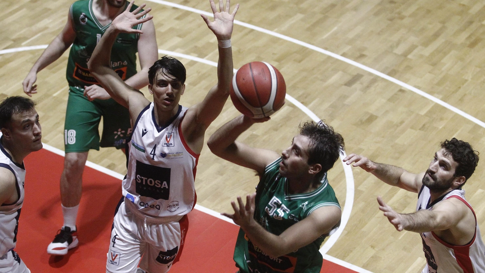 Si avvicina il derby e sta crescendo l’attesa La Mens Sana vuole rientrare nei play-off Stosa Virtus decisa e continuare la corsa Si avvicina il derby e sta crescendo l’attesa La Mens Sana vuole rientrare nei play-off Stosa Virtus decisa e continuare la corsa